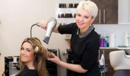 美女剪发爆料视频大全,视频大全带你领略时尚发型魅力